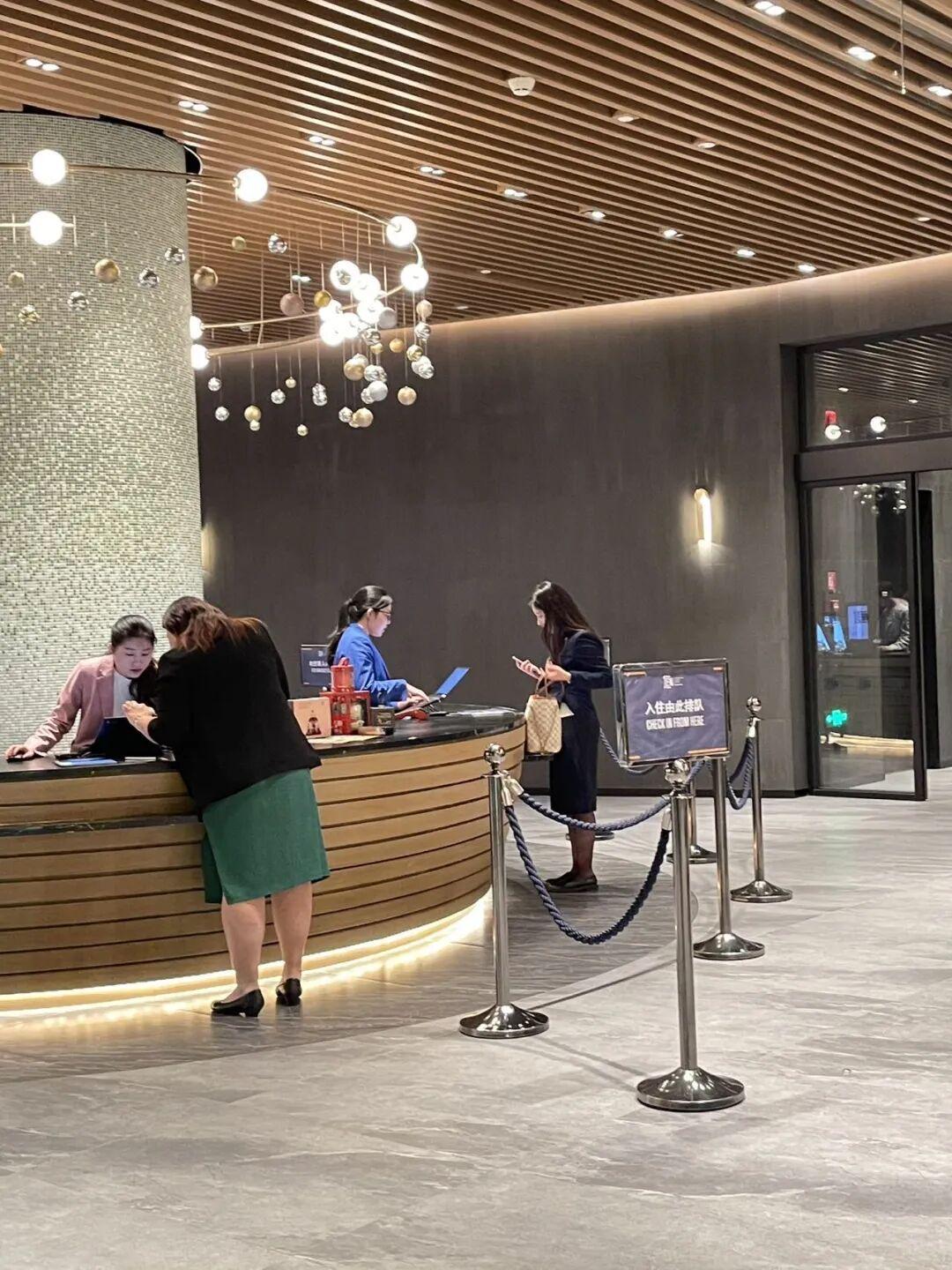 kaiyun-五星级酒店带人不登记可以吗?网友:又是上网涨见识的一天!