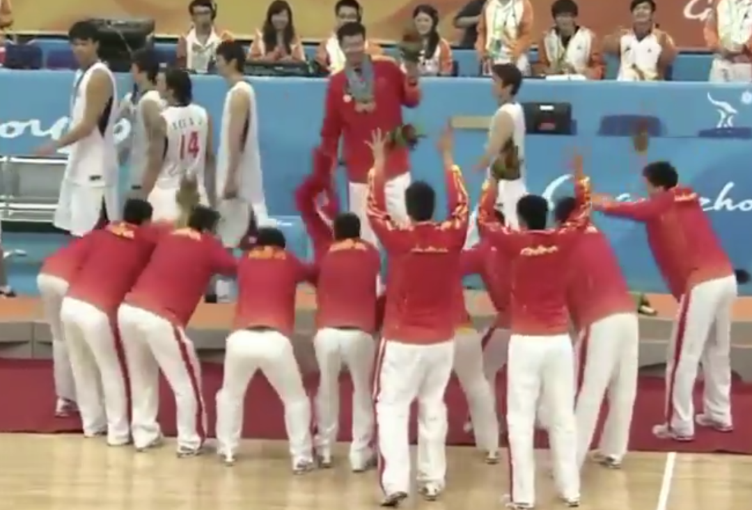 开云-中国篮球第5人！很庆幸，我们拥有王治郅！